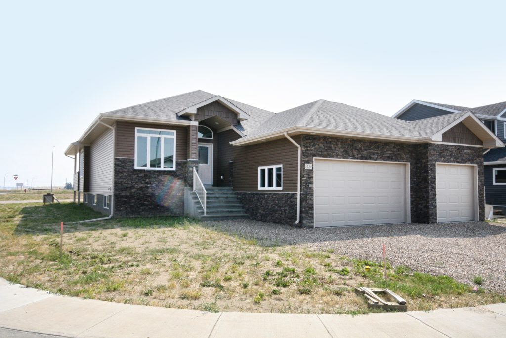 BUNGALOW with unfinished basement